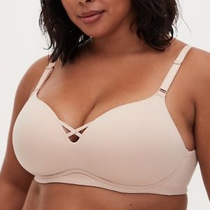 NWT Nude Push Up Wire-Free Bra